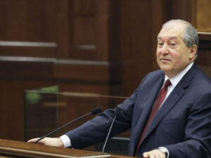 Ermənistan prezidenti istefa verib