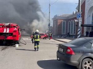 Rusiya qoşunları Donetskdə vağzalı vurdu – 30 ölü, 100-dən çox yaralı