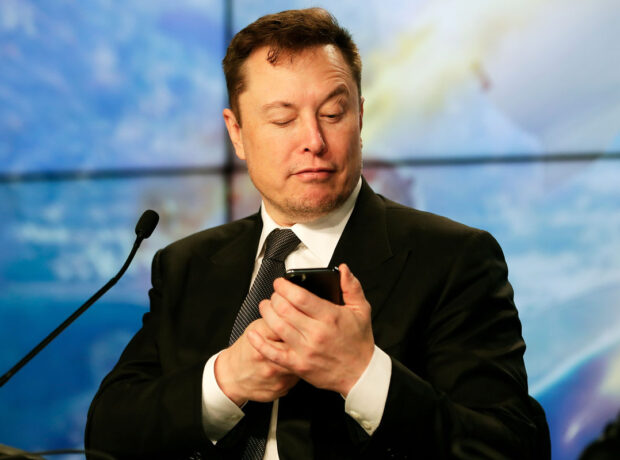 Elon Musk Twitter-də profilini təbliğ edən alqoritmləri düzəltməyə söz verdi