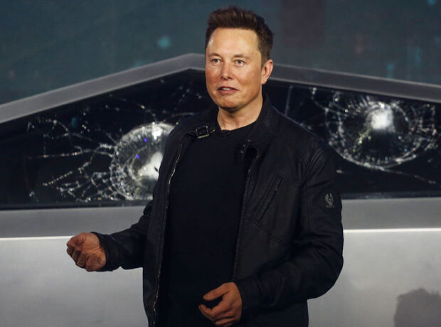Elon Musk Teslanın qərargahını Kaliforniyaya qaytarır