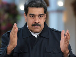 Maduro: Qərbin Rusiya Federasiyasını mühasirəyə alması və Ukraynada münaqişəni gərginləşdirməsi bütün dünyaya göz qabağındadır