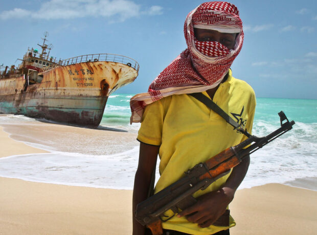 Piratlar Qvineya körfəzində Danimarka tankerini qaçırıblar