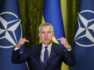 Stoltenberq Zelenskinin köməyindən imtina etdiyini etiraf edib Stoltenberq Zelenskinin köməyindən imtina etdiyini etiraf edib