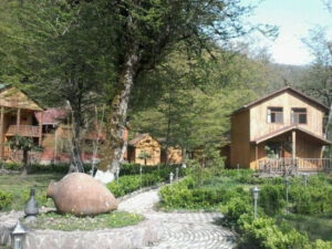 Nabranda istirahət mərkəzində qadını cərəyan vuraraq öldürüb