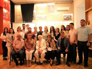 Qara Qarayevin ev-muzeyində Xalq artisti Tofiq Bakıxanovla görüş keçirildi – FOTOLAR