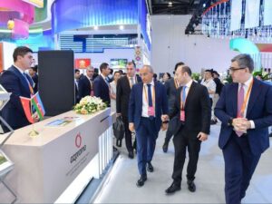 İqtisadiyyat naziri beynəlxalq sərgidə “Invest in Azerbaijan” stendini ziyarət edib