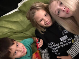 Alena Şişkova Timatinin böyüyən uşaqlarını göstərdi