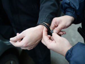 Yujno-Saxalinskdə gənclər dostlarını 200 min rubla qarət ediblər