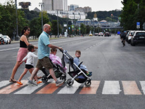 Dövlət Dumasının deputatı çoxuşaqlı valideynlər üçün əlavə istirahət günləri tətbiq etməyi təklif edir