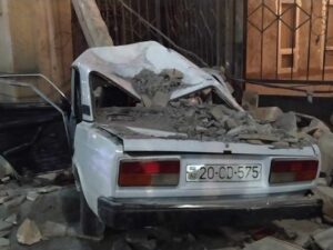 Gəncə Mərkəzi Klinik Xəstəxanasının işçiləri qəzaya düşüblər