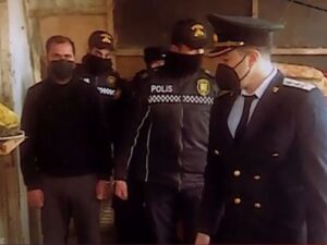 Qala qəsəbəsində dəhşətli qətl