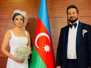 Məşhur türkiyəli müğənni Bakıda ərə getdi
