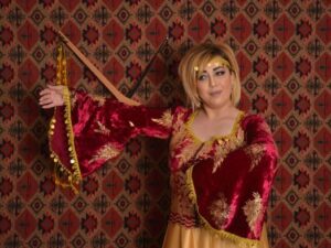 Bakıda müğənninin başını kəsdilər