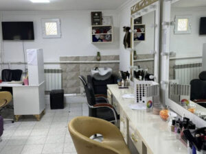 Bakıda ər keçmiş arvadını gözəllik salonunda qətlə yetirdi