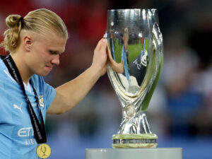 “Mançester Siti” Çempionlar Liqasının pley-off mərhələsinə vəsiqə qazanıb