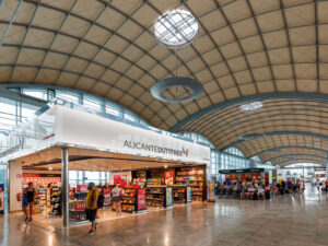 Səlahiyyətlilər 200 avroya qədər mal partiyalarını valyuta rüsumlarından azad edəcəklər