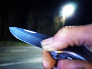 Polşada məktəbə bıçaqla hücum edən şagird bir neçə nəfəri yaralayıb