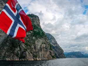 Norveç Ukraynaya 250 milyon dollardan çox yardım ayıracaq