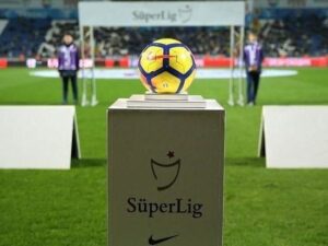 Türkiyədə bütün futbol qarşılaşmaları təxirə salınıb