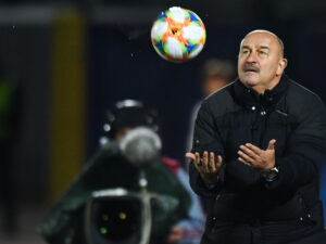 “Beşiktaş” Çerçesovun kluba rəhbərlik edə biləcəyini açıqlayıb