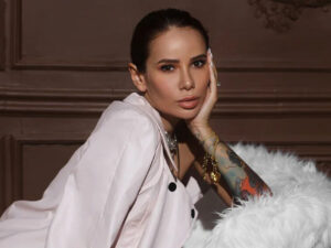 Korolevanın sevgilisi Qufunu bezdirmək üçün İsanın nömrəsini sızdırıb