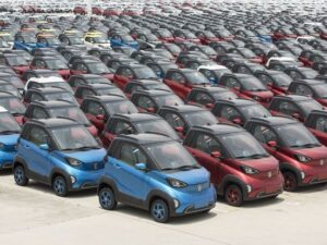 Çin qlobal avtomobil bazarında rekord nəticəyə imza atıb