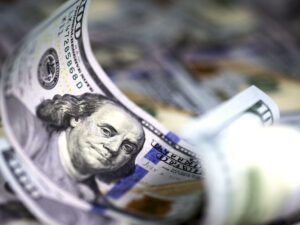 ABŞ-ın dövlət borcu ilk dəfə 34 trilyon dolları keçib