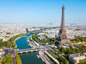 Fransız fermerlər Parisdə yol blokadası elan ediblər