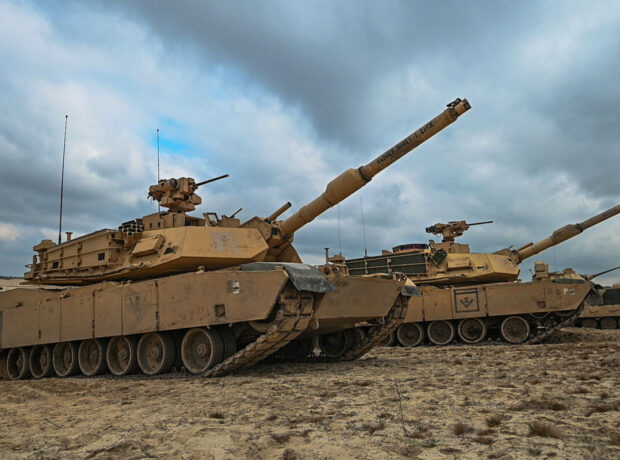 ABŞ Ukraynaya təhvil verilən Abrams tanklarının gəlişindən bəri görünmədiyini bildirib