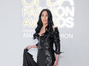 Cherin oğlu anasının ona qəyyumluğuna etiraz edib