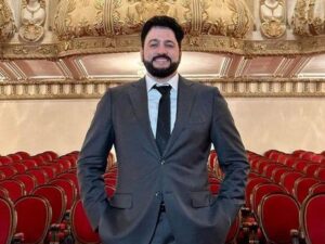 Azərbaycanın Xalq artistinin adından dələduzluq edilir – FOTO