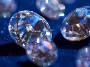 G7-nin Rusiya almazlarının idxalına qoyulan qadağası qüvvəyə minib