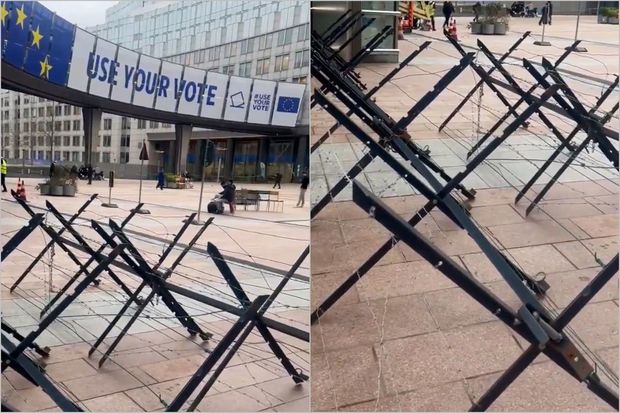 Avropa Parlamentinin qarşısında tikanlı məftilli “kirpilər” quraşdırıldı