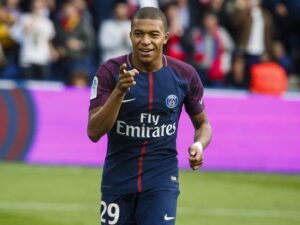 “Real Madrid” Mbappe üçün tələb irəli sürüb