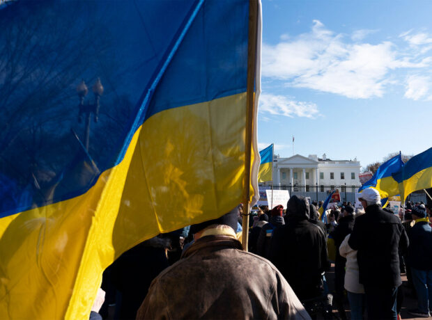 ABŞ-da senator Ukraynaya yardıma etiraz olaraq 4 saat danışıb