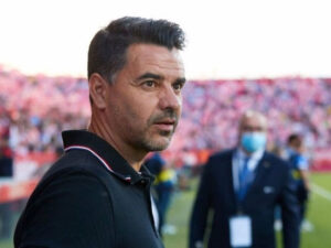 “Jirona” komandası “Real Madrid”lə mərkəzi oyuna baş məşqçisiz çıxacaq