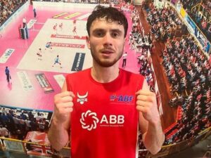 Azərbaycan boksçusu İtaliyada 1/8 finala yüksəlib