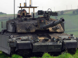 Ukrayna əlavə zireh olmadan Challenger 2 tankları alıb