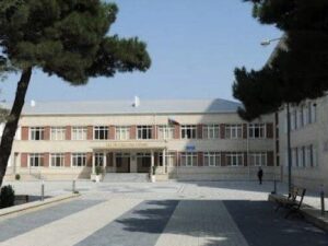 Dərsdən qaçmaq istəyən şagird xəsarət aldı, vəziyyəti yaxşıdır