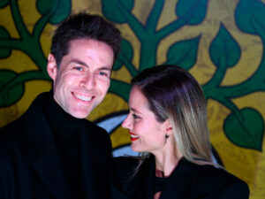 Yuliya Parşuta zarafat üçün Mark Tişmanla birlikdə qeydiyyat şöbəsinə necə getdiyini xatırladı