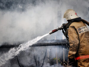 Xilasedicilər Xantı-Mansi Muxtar Dairəsində qaz kəmərində baş vermiş yanğını söndürüblər