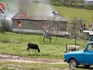 Cəlilabadda ikimərtəbəli ev yandı