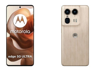 Motorola taxta korpuslu flaqman smartfonunu nümayiş etdirib