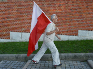Polşanın büdcə kəsiri Aİ həddini keçib