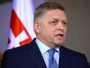 Slovakiyanın baş naziri Avropa Sosialistlər Partiyasının adının gey partiyası kimi dəyişdirilməsini təklif edib