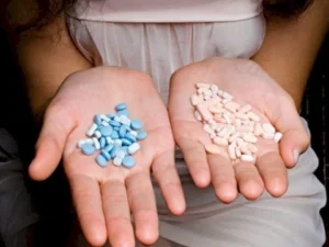 Azərbaycanda ana üç uşağını zəhərlədi