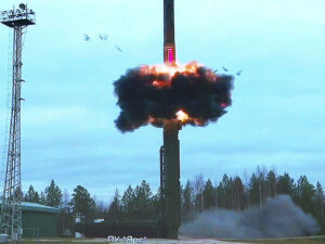 Fransa Rusiyanın nüvə təlimlərini NATO ölkələri üçün xəbərdarlıq adlandırıb