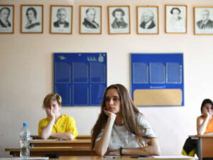 Metodist rus dilindən Vahid Dövlət İmtahanına qədər hansı mövzuların təkrarlanması ilə bağlı məsləhətlər verib