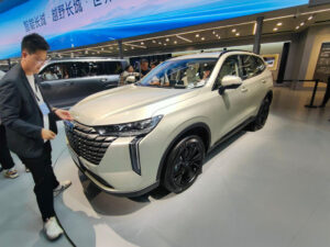 Haval Çin bazarında yeni H6 yolsuzluq avtomobilini təqdim etdi