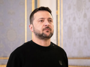 Zelenski Kiyevə ayrılan pulun taleyindən danışıb
